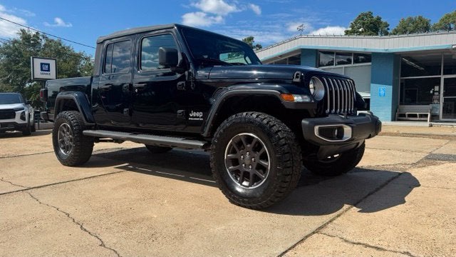 2023 Jeep Gladiator Overland