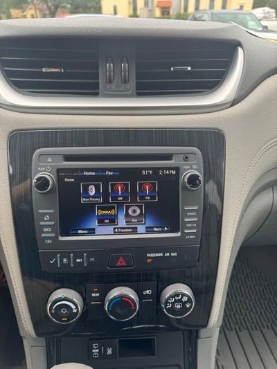2017 Chevrolet Traverse LT