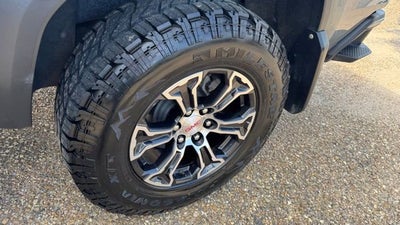 2024 GMC Canyon AT4