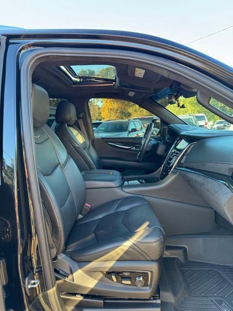 2020 Cadillac Escalade Platinum