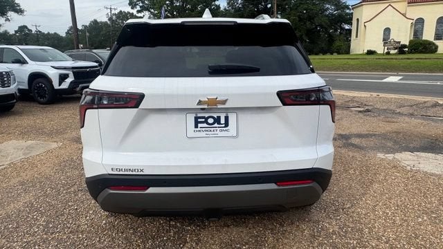 2027 Chevrolet Equinox FWD LT