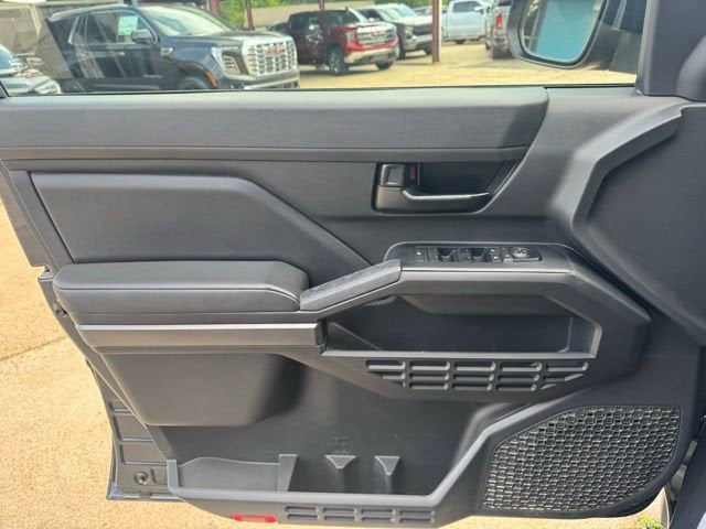 2024 Toyota Tacoma 4WD SR5