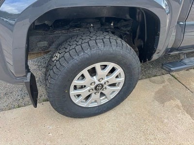 2024 Toyota Tacoma 4WD SR5