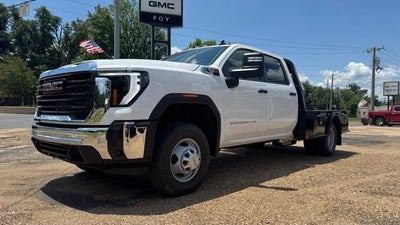 2026 GMC Sierra 3500 HD Chassis Cab Pro