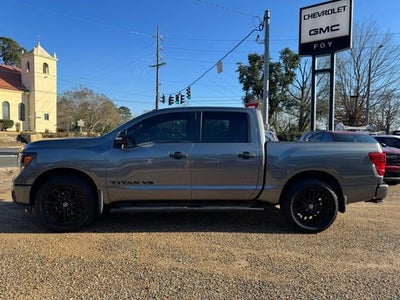 2019 Nissan Titan SV