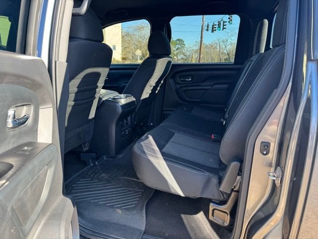 2019 Nissan Titan SV