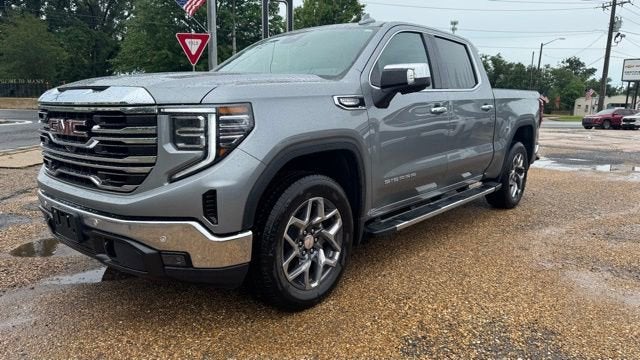 2026 GMC Sierra 4WD Crew Cab Short Box SLT's photo