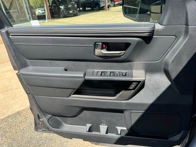 2025 Toyota Tundra 4WD SR5