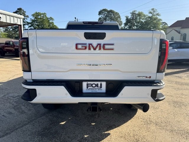 2025 GMC Sierra 2500 HD AT4